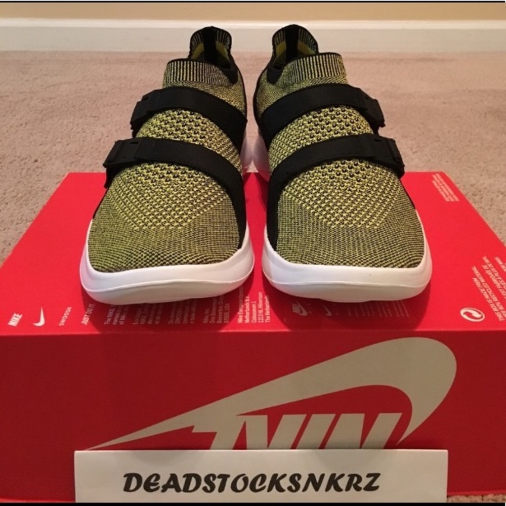 WMNS Nike Air Sockracer Flyknit "Yellow Strike" - Picture 2 of 5